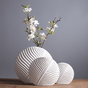 饰品现代简约白色陶瓷花瓶工艺品装 北欧树叶摆件家居软装 饰摆设