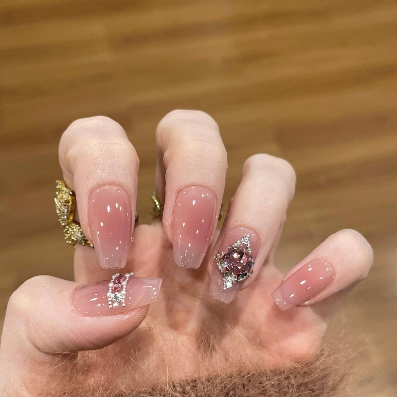 高级显白百搭冰透裸色粉钻穿戴甲