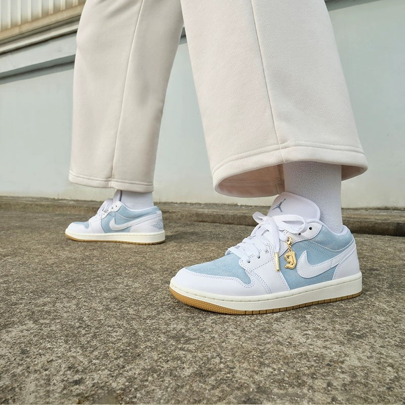 NIKE耐克乔丹aj1女鞋JORDAN 1低帮板鞋运动训练篮球鞋HQ2004-400
