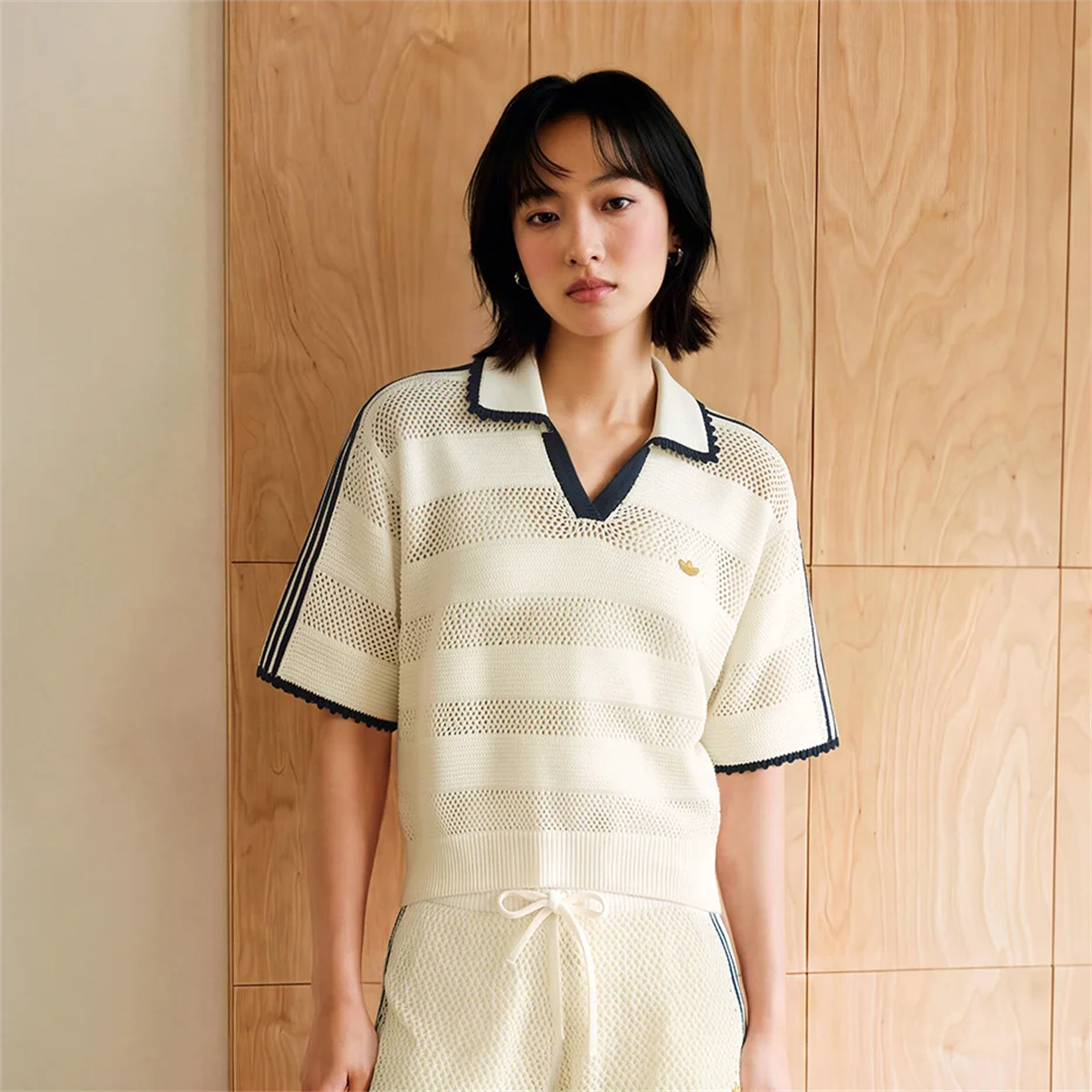 滔搏adidas阿迪达斯三叶草女子运动休闲短袖T恤KX0713