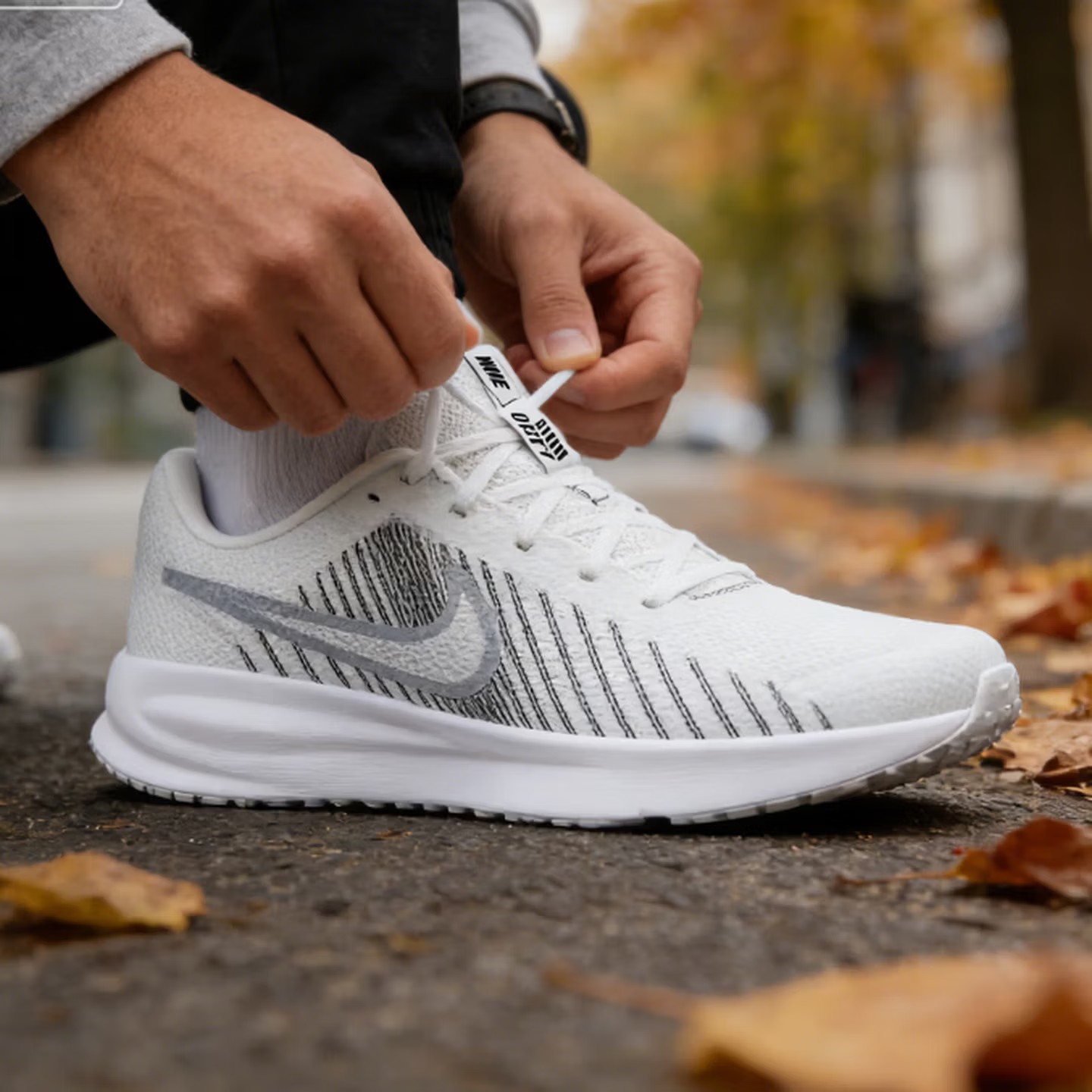 滔搏NIKE耐克男子RUN DEFY运动训练网面缓震跑步鞋HM9594-122