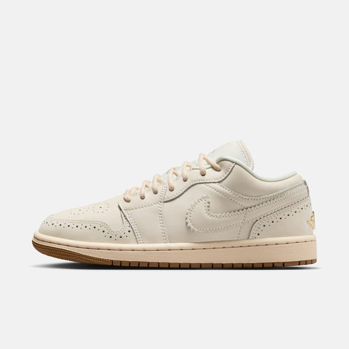 NIKE耐克女子WMNS AIR JORDAN 1 LOW SE运动训练篮球鞋IO0759-100