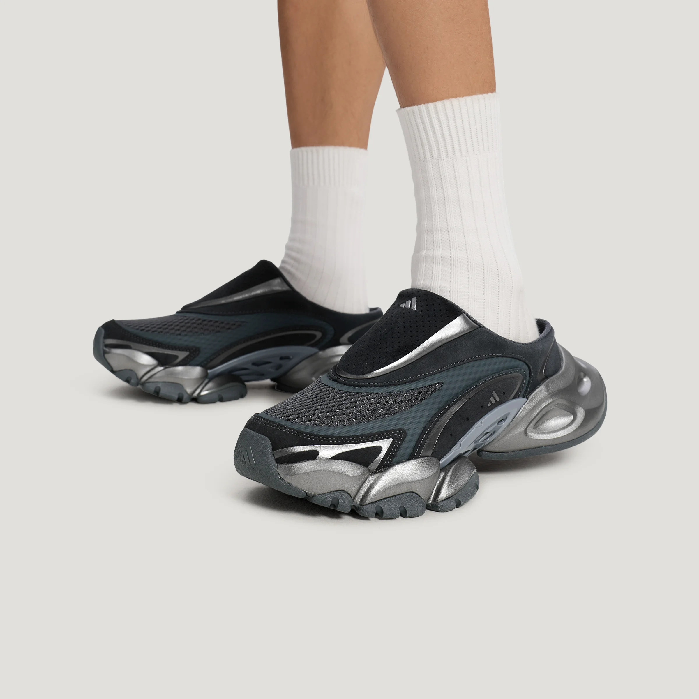 adidas阿迪达斯男女XLG RUNNER MULE一脚蹬运动穆勒休闲鞋LA0527