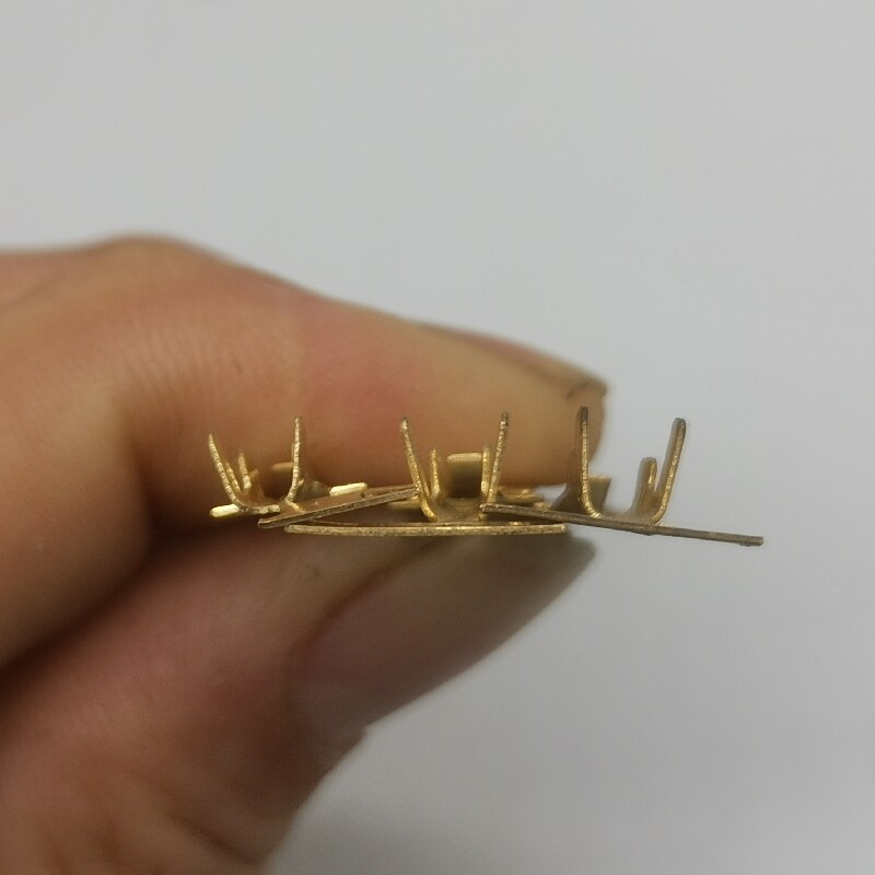 6.3插片/四方插簧/塑料件芯车用连接器端子250冷压接线端子公插片图片