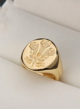 皇室贵族徽章戒指镀18K金复古印章欧美时尚气质尾U戒轻奢风男女戒