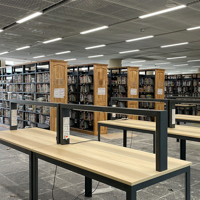 带灯阅览桌学校学生图书馆阅览室读书桌书店书籍室钢木阅读桌图片