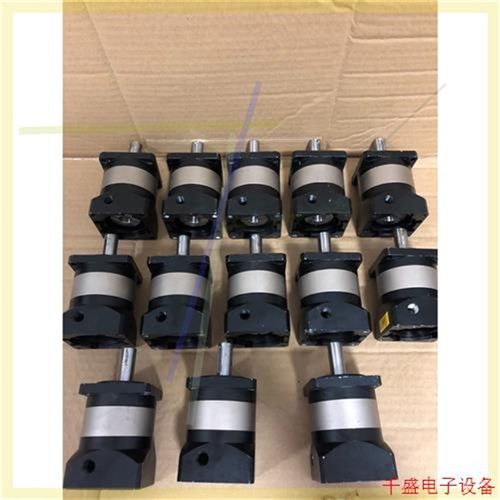 议价直拍不发:37台拆机行星减速机 200w 400w伺服减速机 行星减
