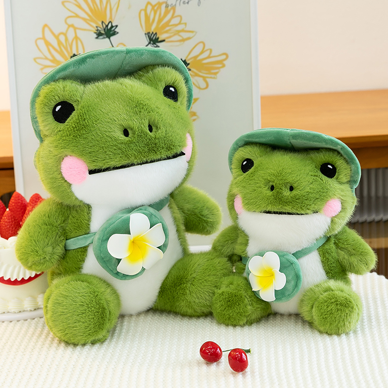 可爱萌趣旅行青蛙公仔毛绒玩偶家居桌伴沙发摆件送男友陪伴礼物