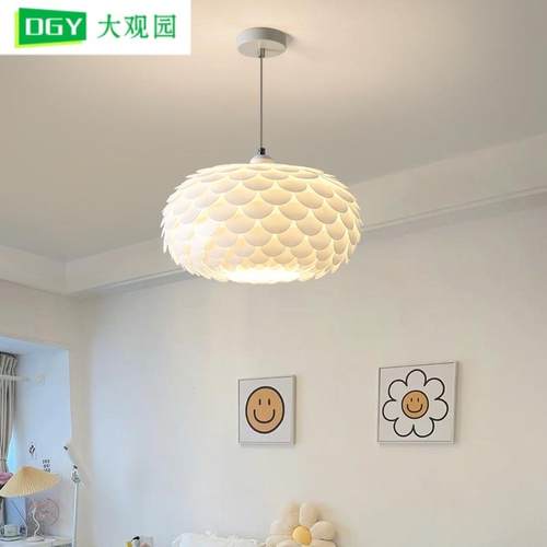 大观园卧室灯吊灯简约现代主卧灯法式奶油灯具创意羽毛房间灯K508