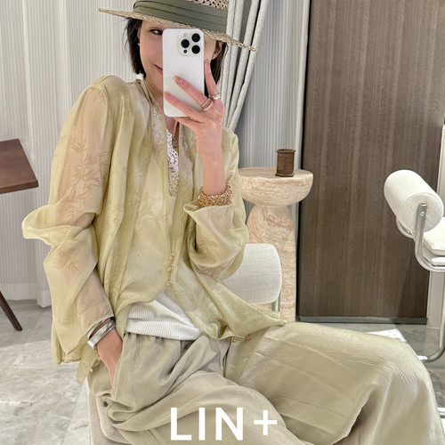 LIN+  -莱赛尔天丝防晒玉松暗纹提花双层气质小衫(单卖小衫)SS397