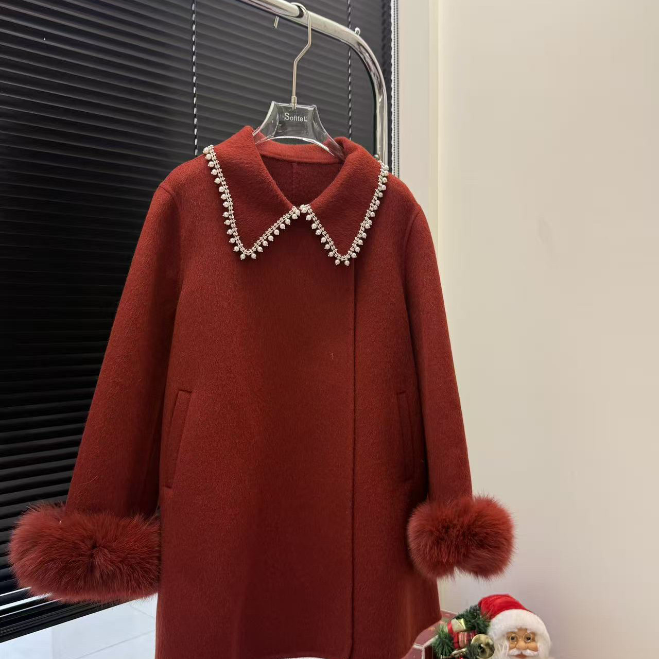 Sofitel索菲特-羊毛外套(配可拆卸袖口狐狸毛袖毛)（含100绵羊毛