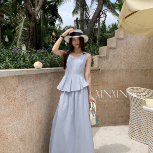 高腰剪裁半身裙两件套套装 温柔V领不规则背心 X86622 GODDESS