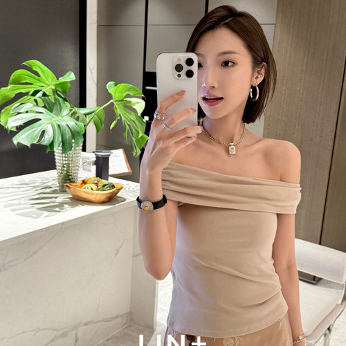 LIN+  -爆款夏上新～法式简约一字领露肩抽褶气质短袖T恤CH106