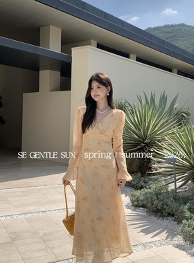 SE GENTLE SUN-花园V领碎花微辣～碎花收腰减龄氛围感连衣裙88497