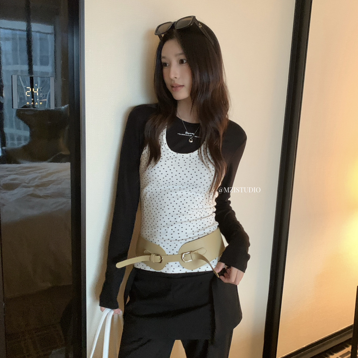 MZI STUDIO-版秋季棉感挂脖露背叠穿搭配可爱甜美网感背心13521#图片