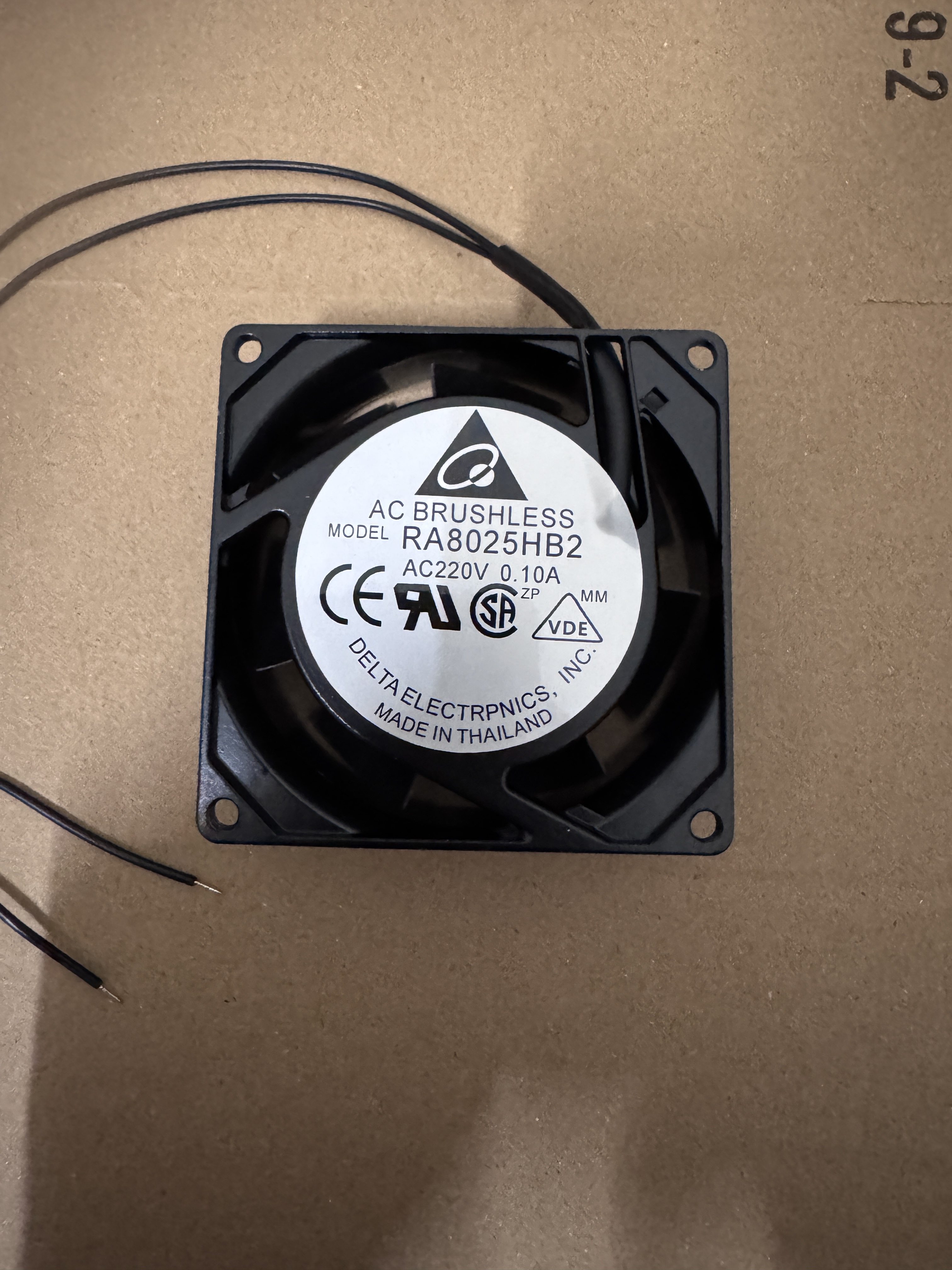 台湾台达RA8025HB2 220V 0.10A 8025 8CM/厘米机柜静音散热风扇