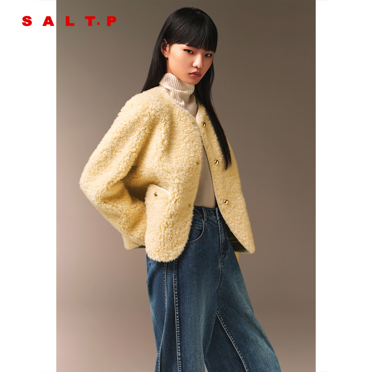 SALT.P可颜浅黄色颗粒绒羊毛圆领短外套女冬季AC34510150