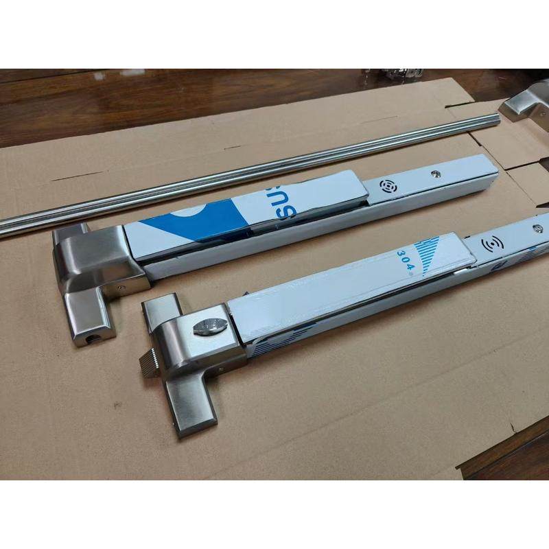 不锈钢防火门锁平推式通道逃生消防门锁下压安全推杆锁带报警单双