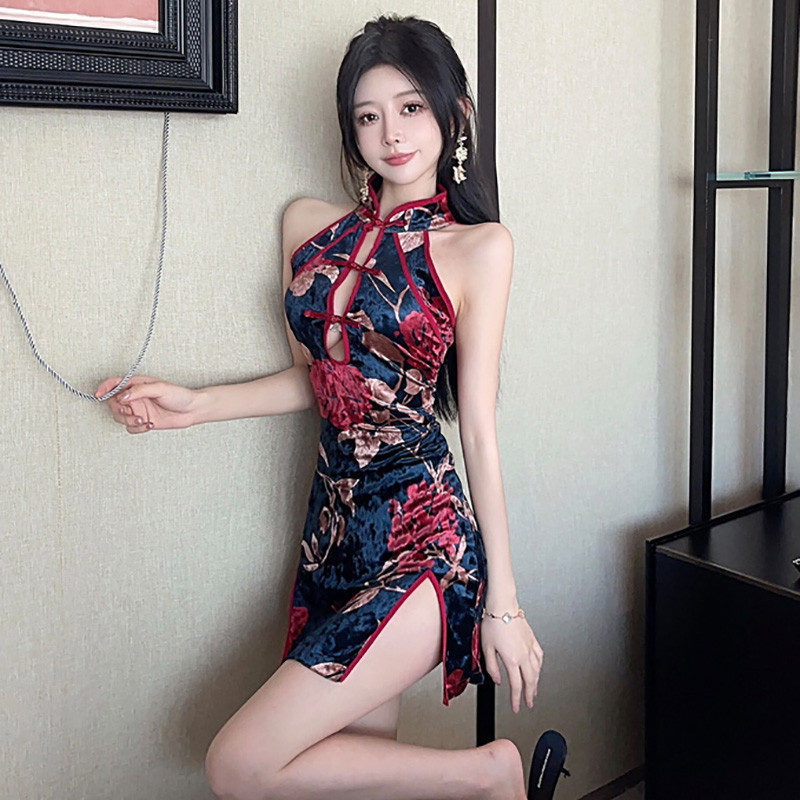 轻奢高货辣妹性感旗袍年轻款少女紧身收腰显瘦短款高开叉包臀连衣