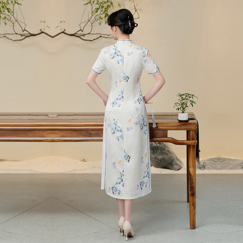 轻奢高货白色旗袍改良连衣裙奥黛新中式女装小个子妈妈日常年轻礼
