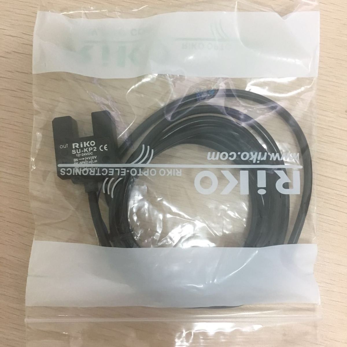 RIKO/瑞科U型光电开关SU-KP2开关漫反射式ce光感传感器自动