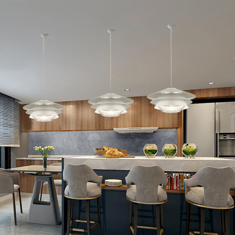 新款北欧简约现代餐厅咖啡厅创意松果松塔ph工业风玻璃小吊灯轻奢