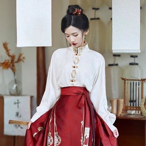 新中式汉服马面裙重工刺绣云肩订婚春夏小个子套装大码国风女日常
