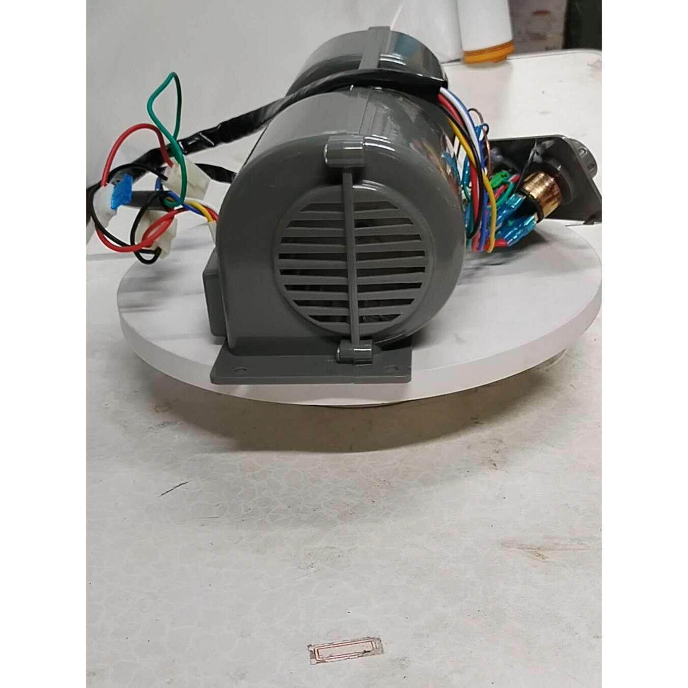 汽车空调鼓风机吸顶蒸发器拖接机货车空客车驻车电动出风口风扇