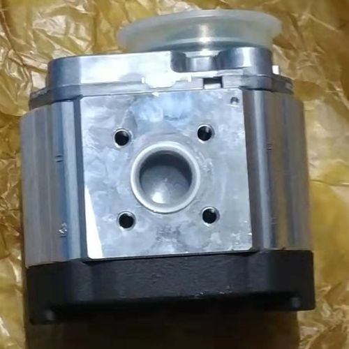 新款进口堆高机配件0009810403齿轮泵0009812274堆高机335/1275车