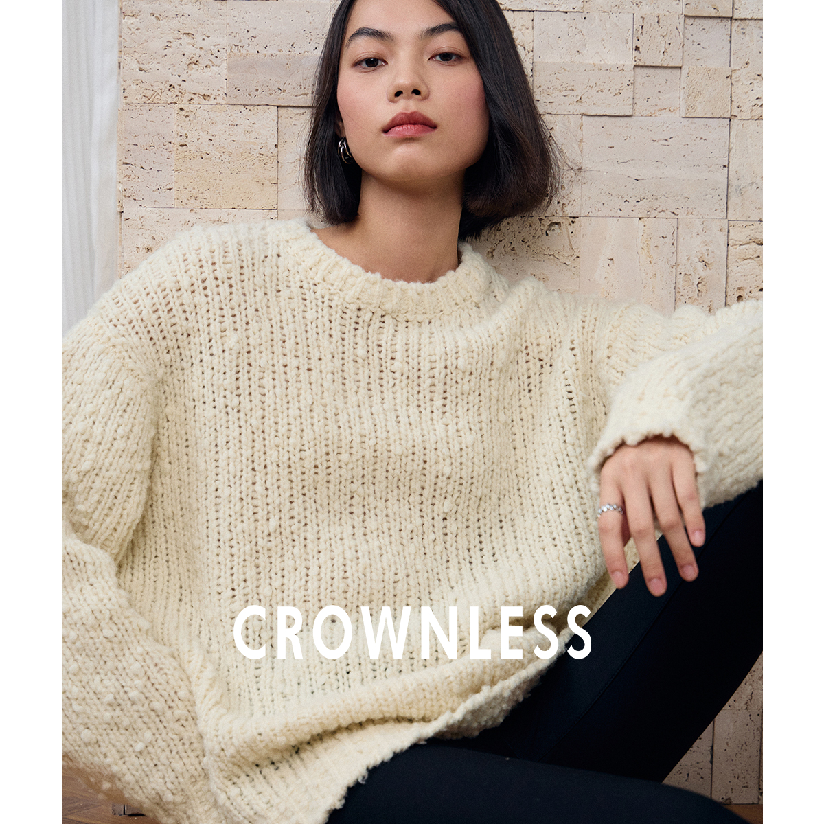 羊毛花式立体珍珠绒毛衣