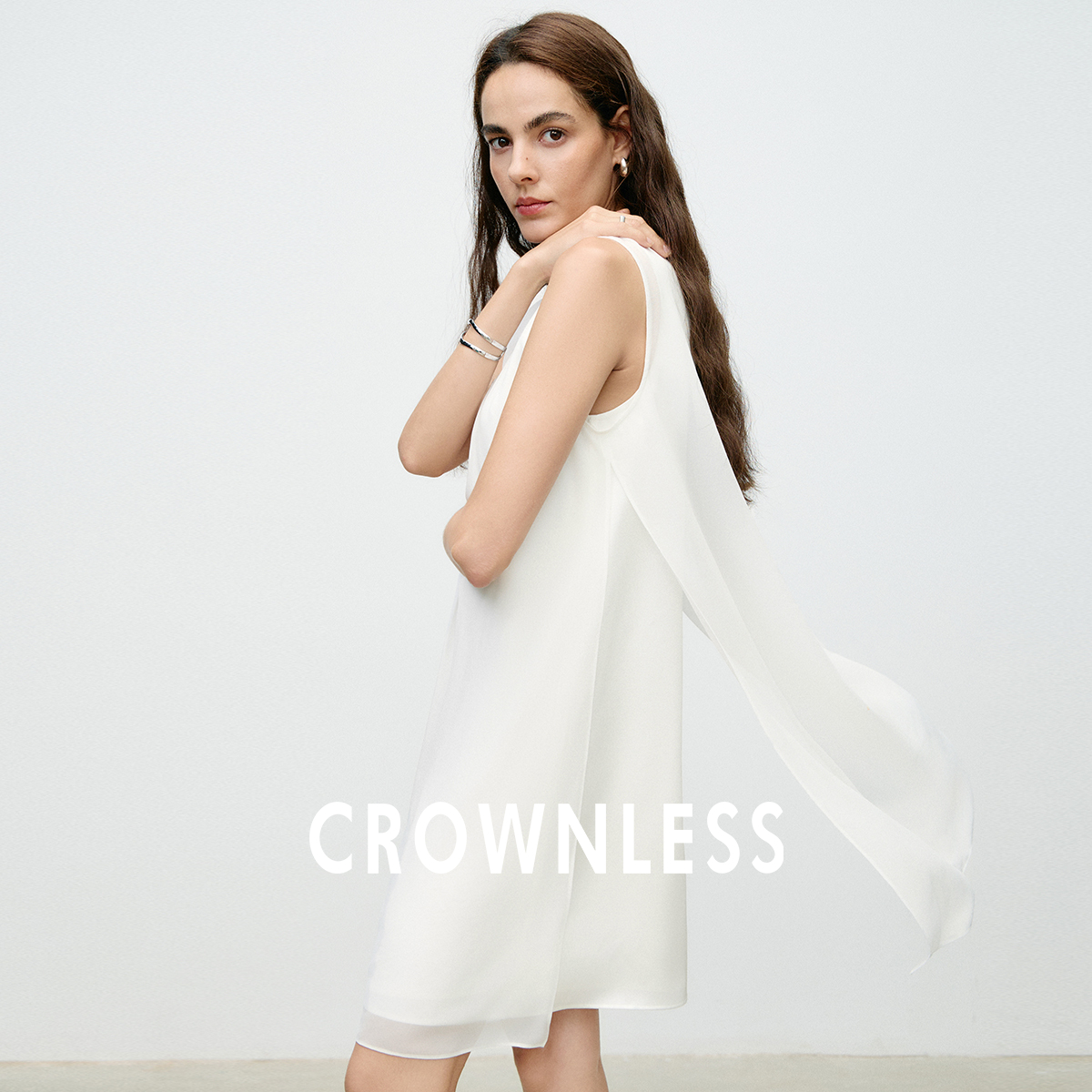 雪纺褶裥假两件无袖连衣裙