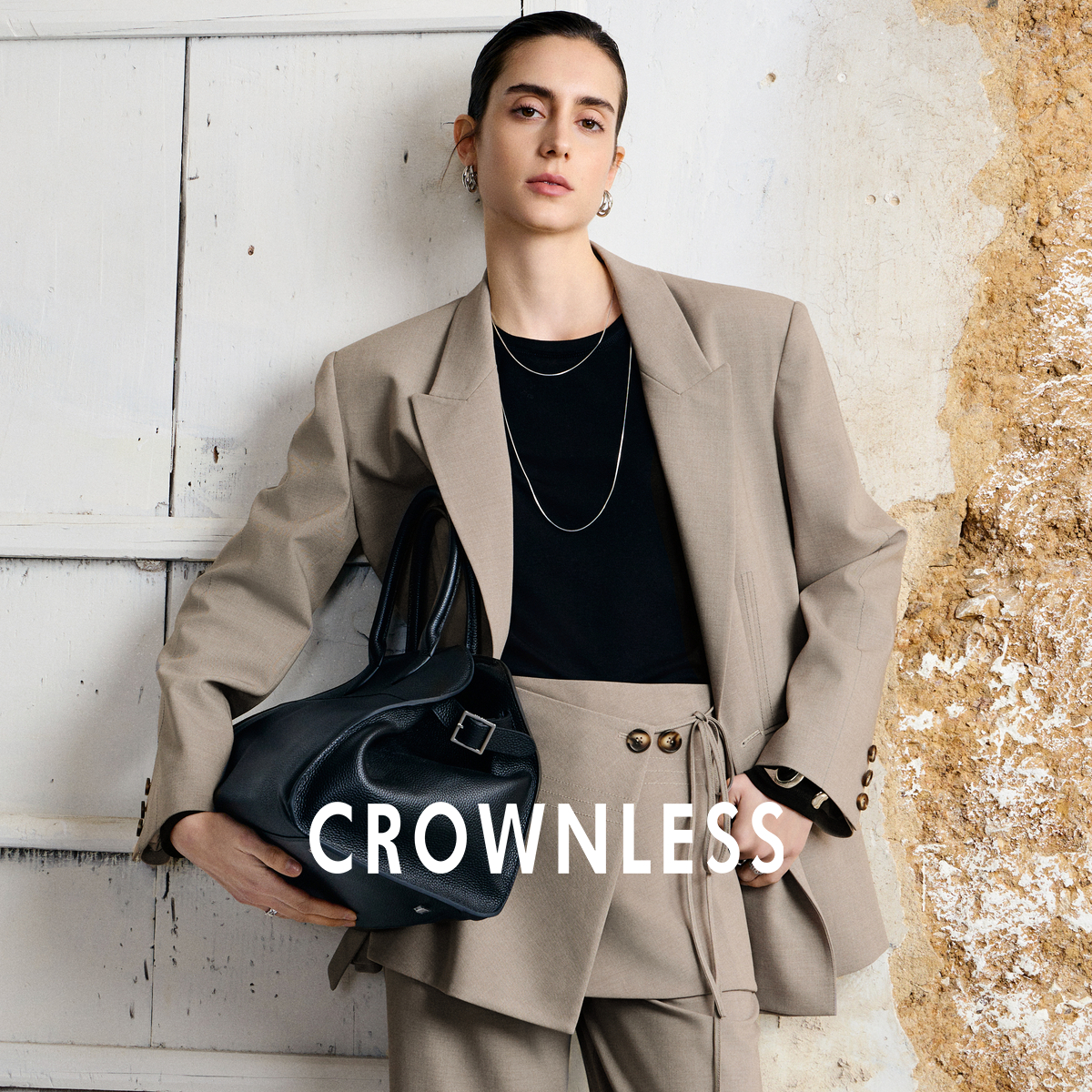 CROWNLESS未冕重磅混色Viscose高智感老钱风戗驳领双排扣廓形西装 - 封面