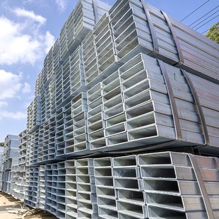 新Q235B大口径方管钢材零切A可定制无缝焊接方矩管矩形管方通管型