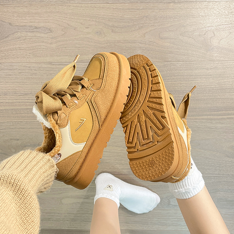 回力冬季翻毛皮厚底板鞋