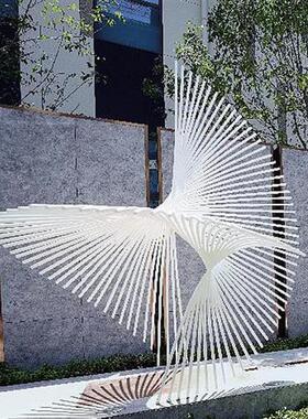 不锈钢凤凰雕塑定制大型广场景观创意孔雀烤漆动物羽翼金属摆件