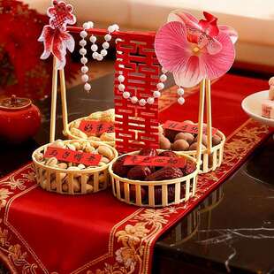结婚装饰客厅敬茶桌布置早生贵子果盘提篮喜字摆件订婚干果盒套装