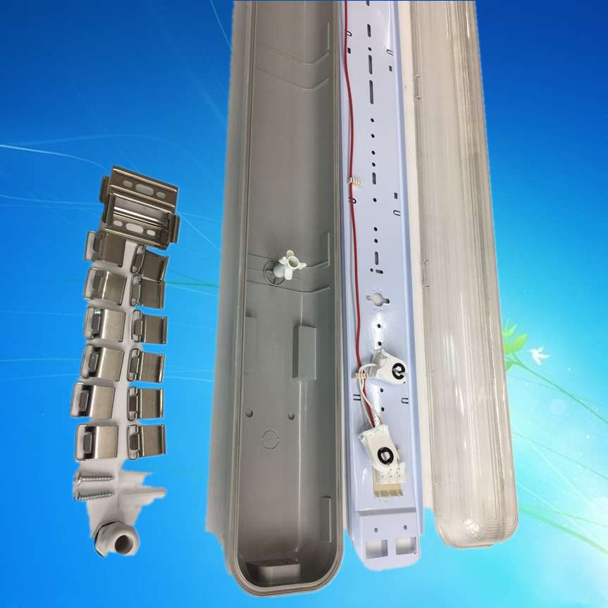 厂家  工程灯具 T8 三防灯 LED灯 防水防尘灯支架  条纹透明罩