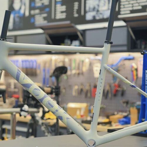 Vook V8超轻碳纤维公路自行车框架全内路由桶轴盘式制动器道路框