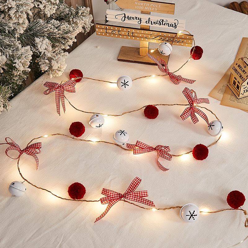 圣诞节装饰品圣诞树上挂饰松果灯串发光道具家庭用场景布置小挂件