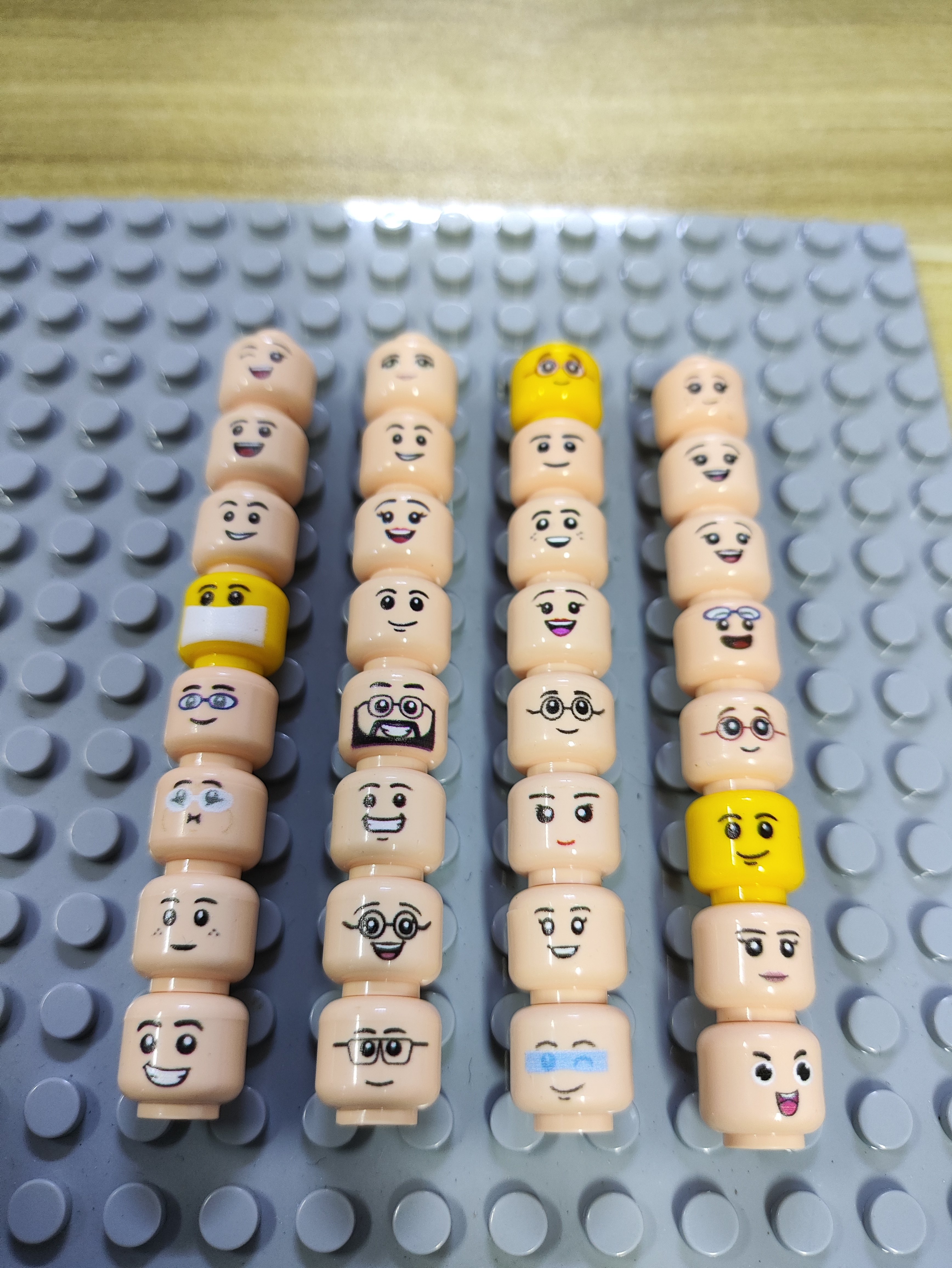 兼容乐高国产积木人仔表情包解压放松插件3626UV印刷公仔头部笑脸图片