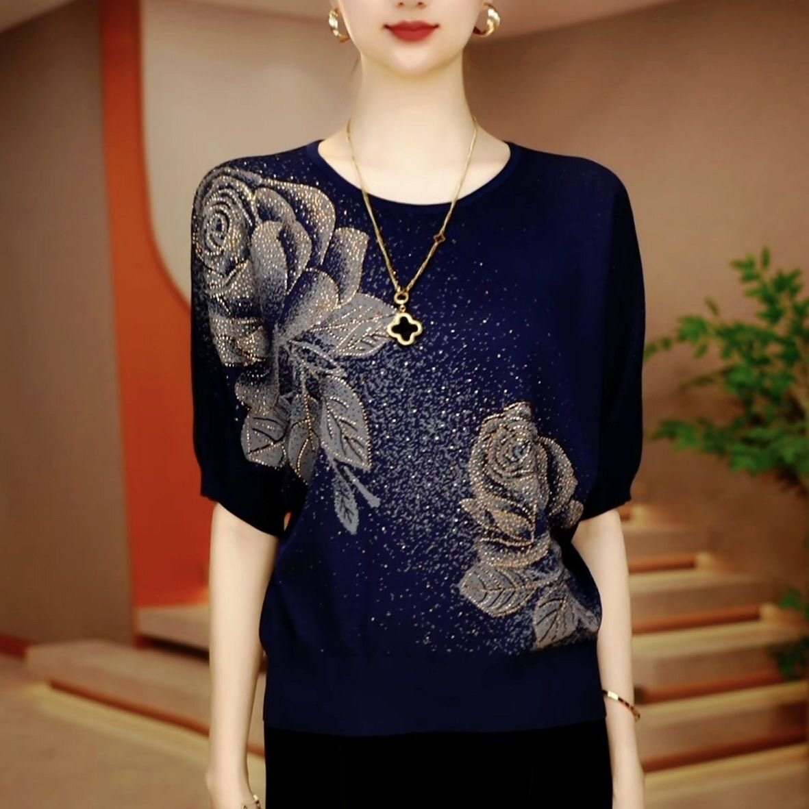 夏季韩版新款减龄显瘦百搭中老年圆领女士潮款冰丝女衫针织短袖款