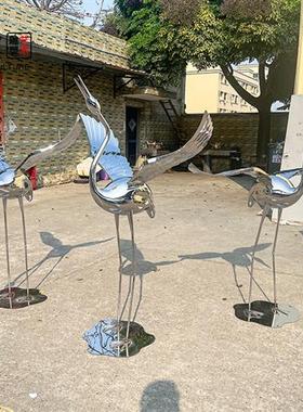 现货不锈钢仙鹤雕塑镜面草坪水池园林景观装饰抽象白鹭火烈鸟摆件