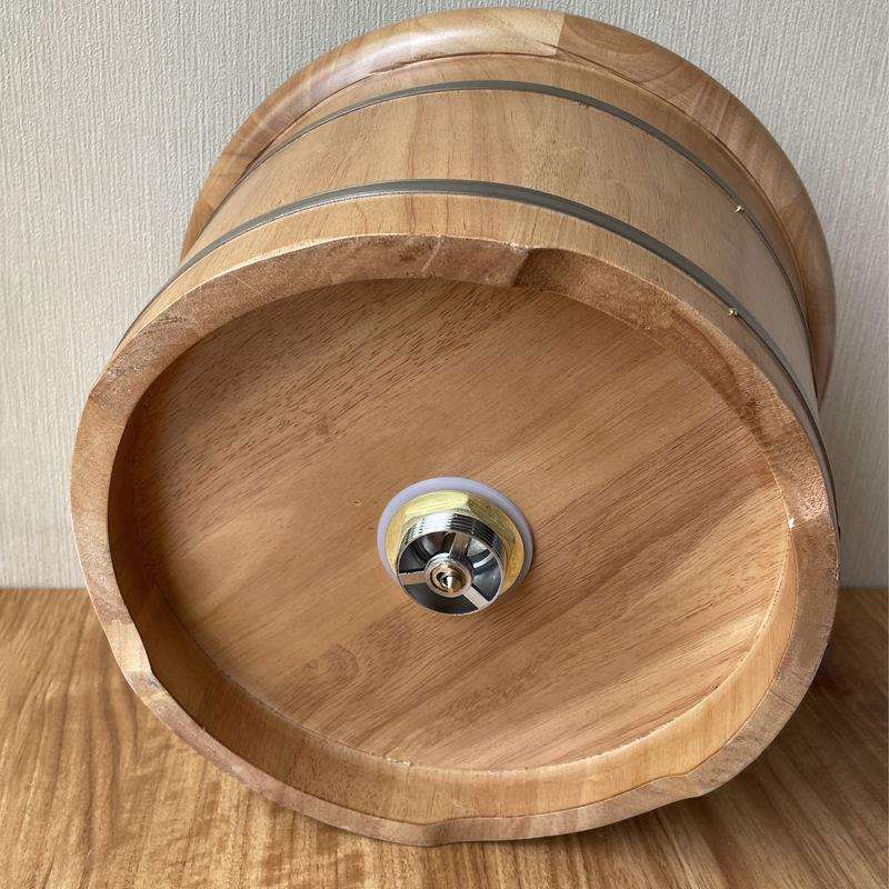 木桶带轮子泡脚桶底部排水口洗脚盆木质足浴桶家用加高过小腿实木