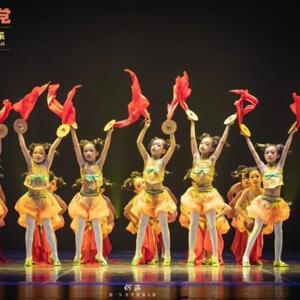 第十一届小荷风采童心向党妞妞
