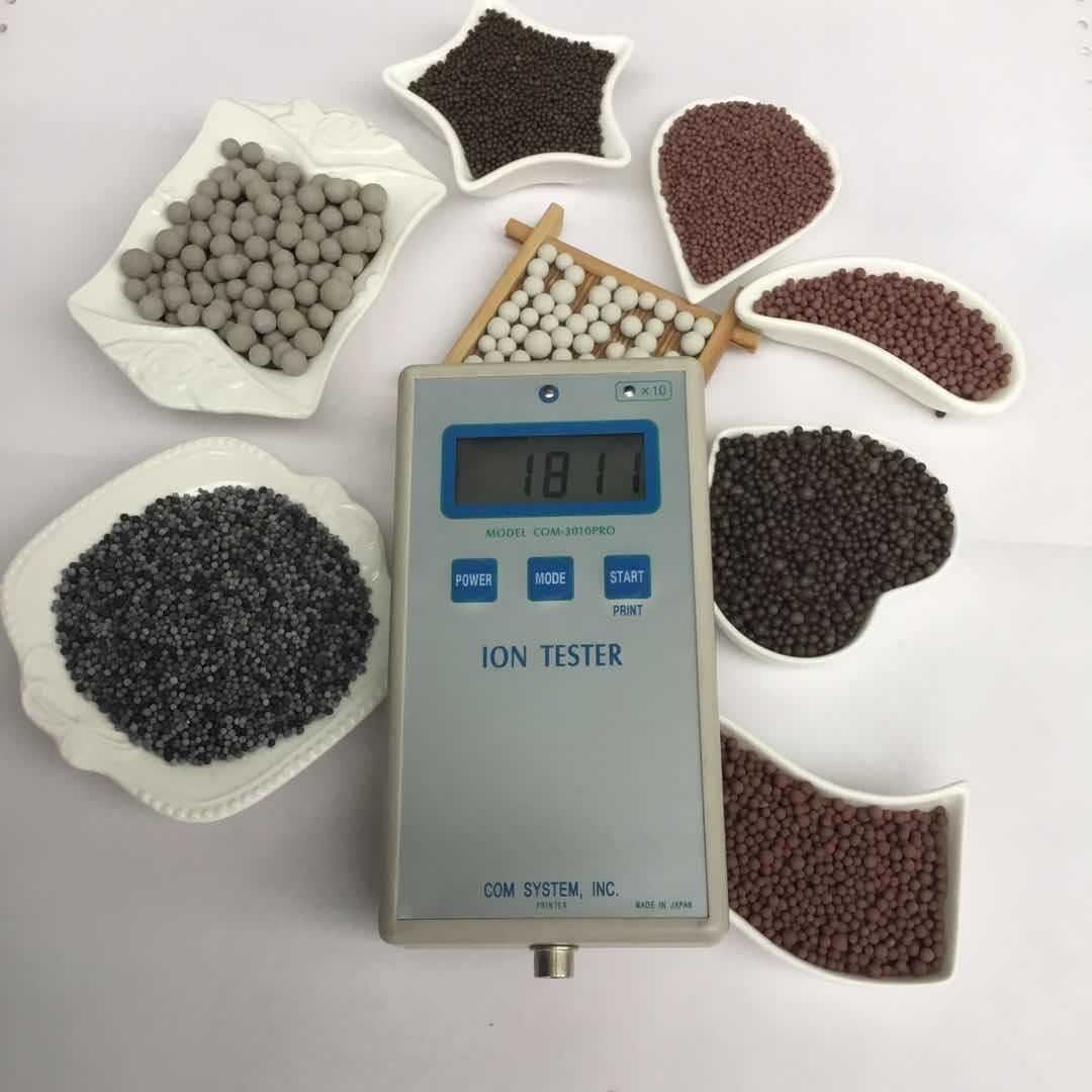 托玛琳麦饭石球净水颗粒矿化球陶瓷球家用电气石矿物填充