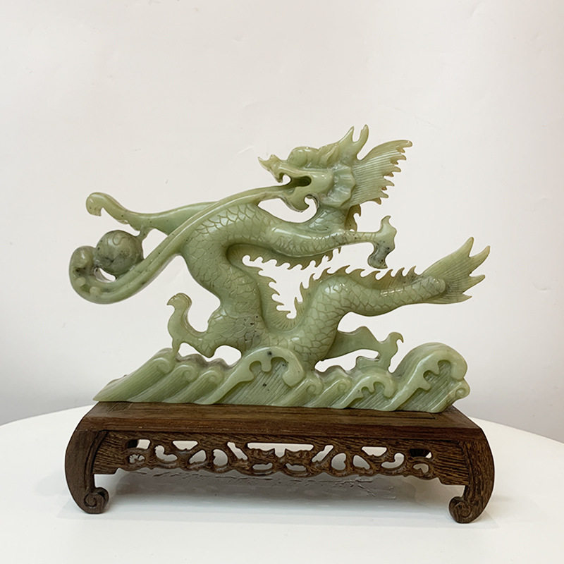 钰程本命年精雕岫玉青龙摆件