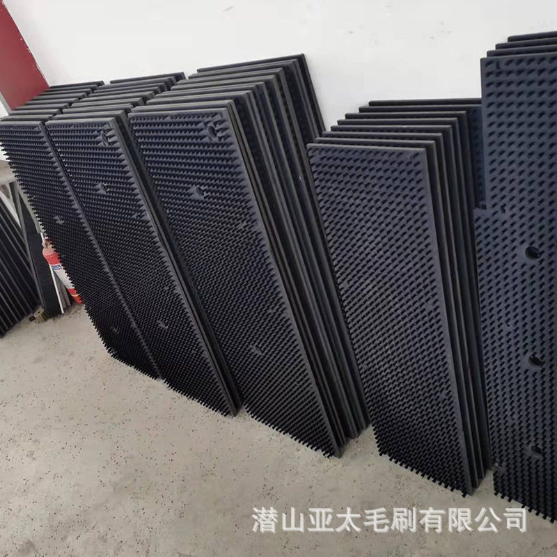 工作台面数控冲床板刷钣金物料缓冲减震尼龙万眼滚珠冲床毛刷板图片