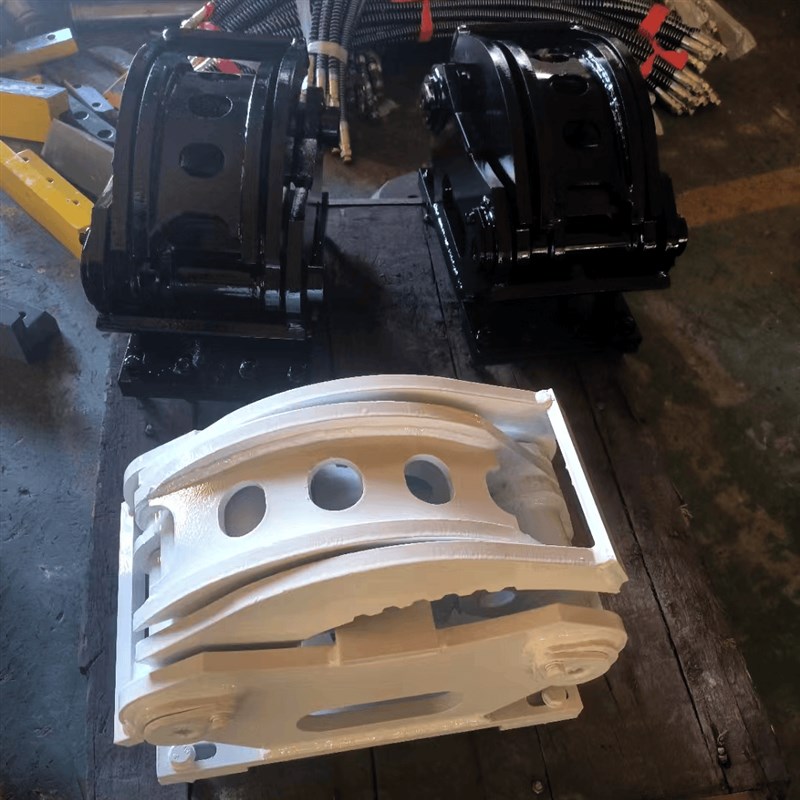 木桩夹木器 背夹 53 68 75 100K破碎锤打松木桩 水泥桩夹子