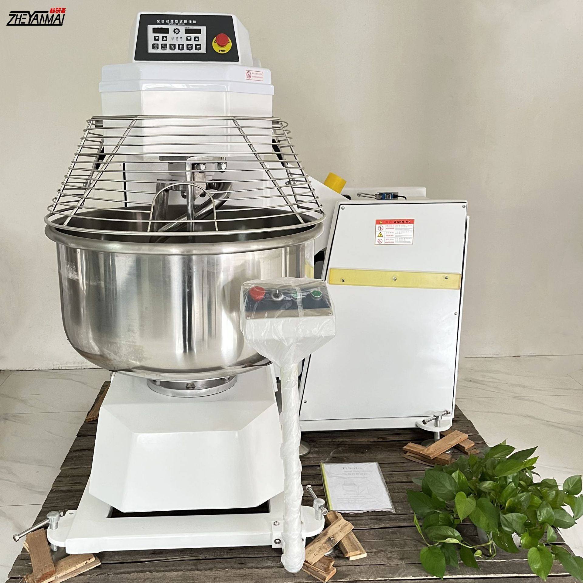 食品厂商用和面机 75kg面粉翻缸和面机 3包粉自动打面机大型