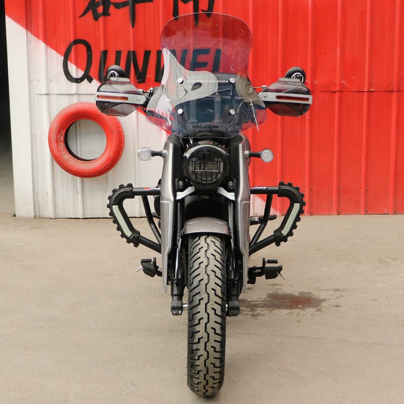 适用钱江闪4e00V2前挡风玻璃摩托车QJ400-12K风挡板导流罩改装配